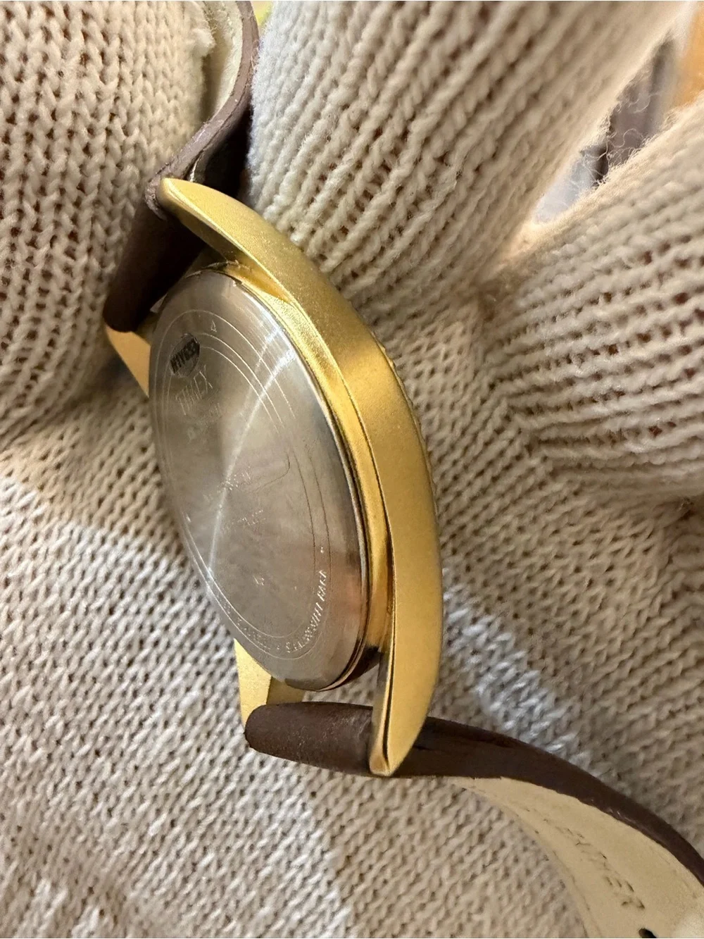 Vintage Timex Expedition H1Y653 Watch Fluted Bezel Gold Brown Leather 1998